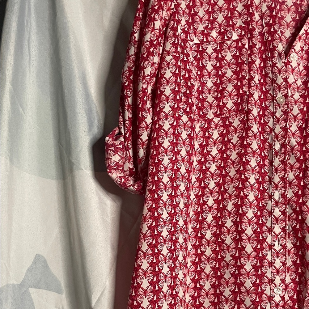 Express  Red Patterned Women's Top - Picture 2 of 5